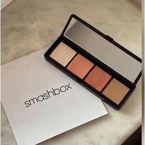 HALO SCULPT + GLOW CONTOUR, BLUSH + HIGHLIGHTER PALETTE WITH VITAMIN E